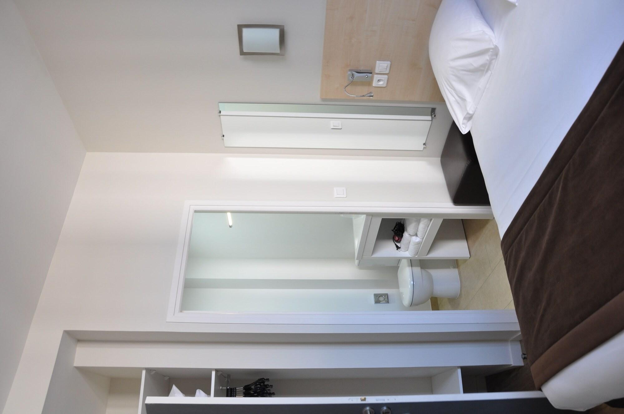 Hotel Foch Nancy Gare Екстериор снимка