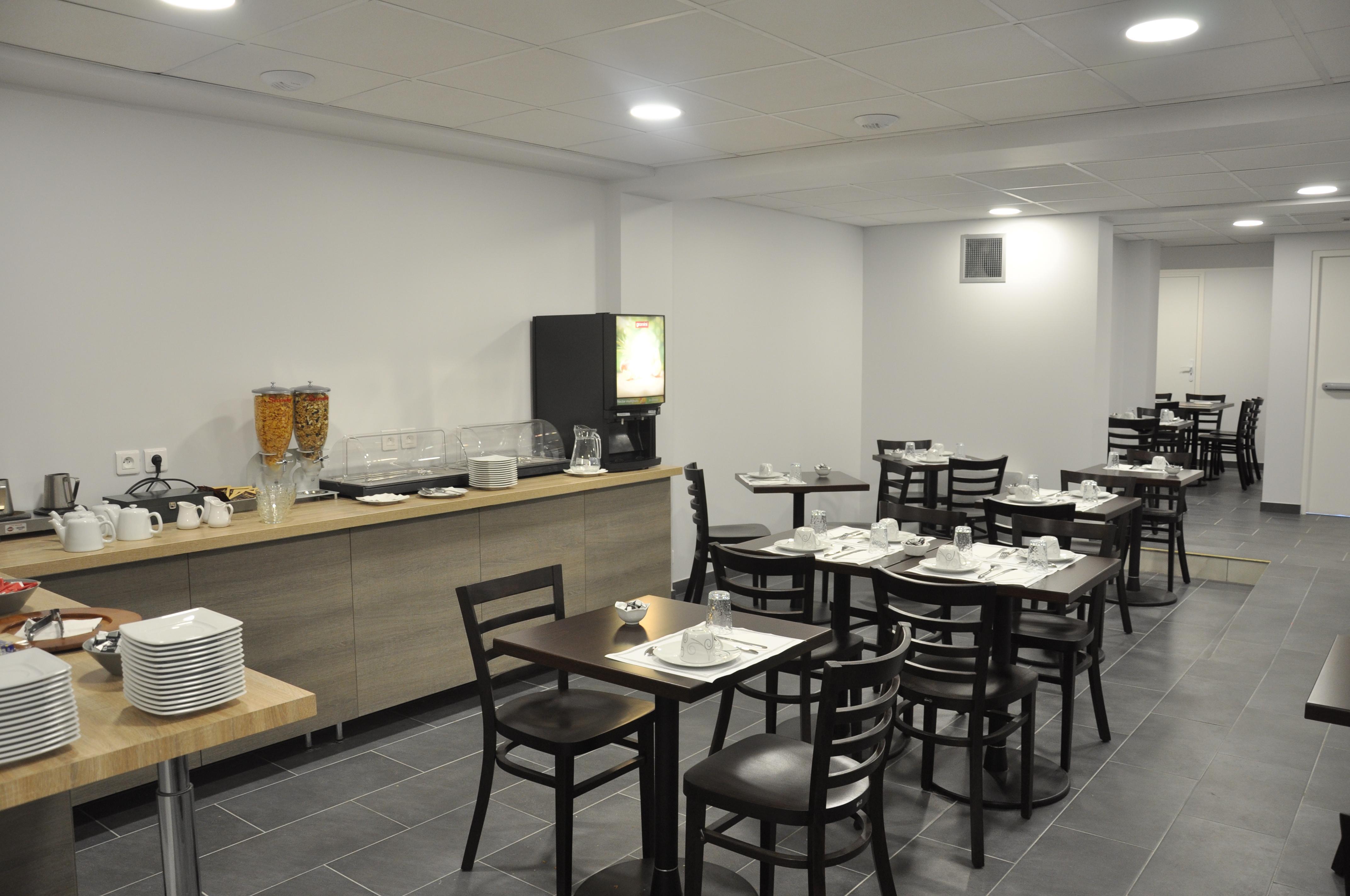 Hotel Foch Nancy Gare Екстериор снимка