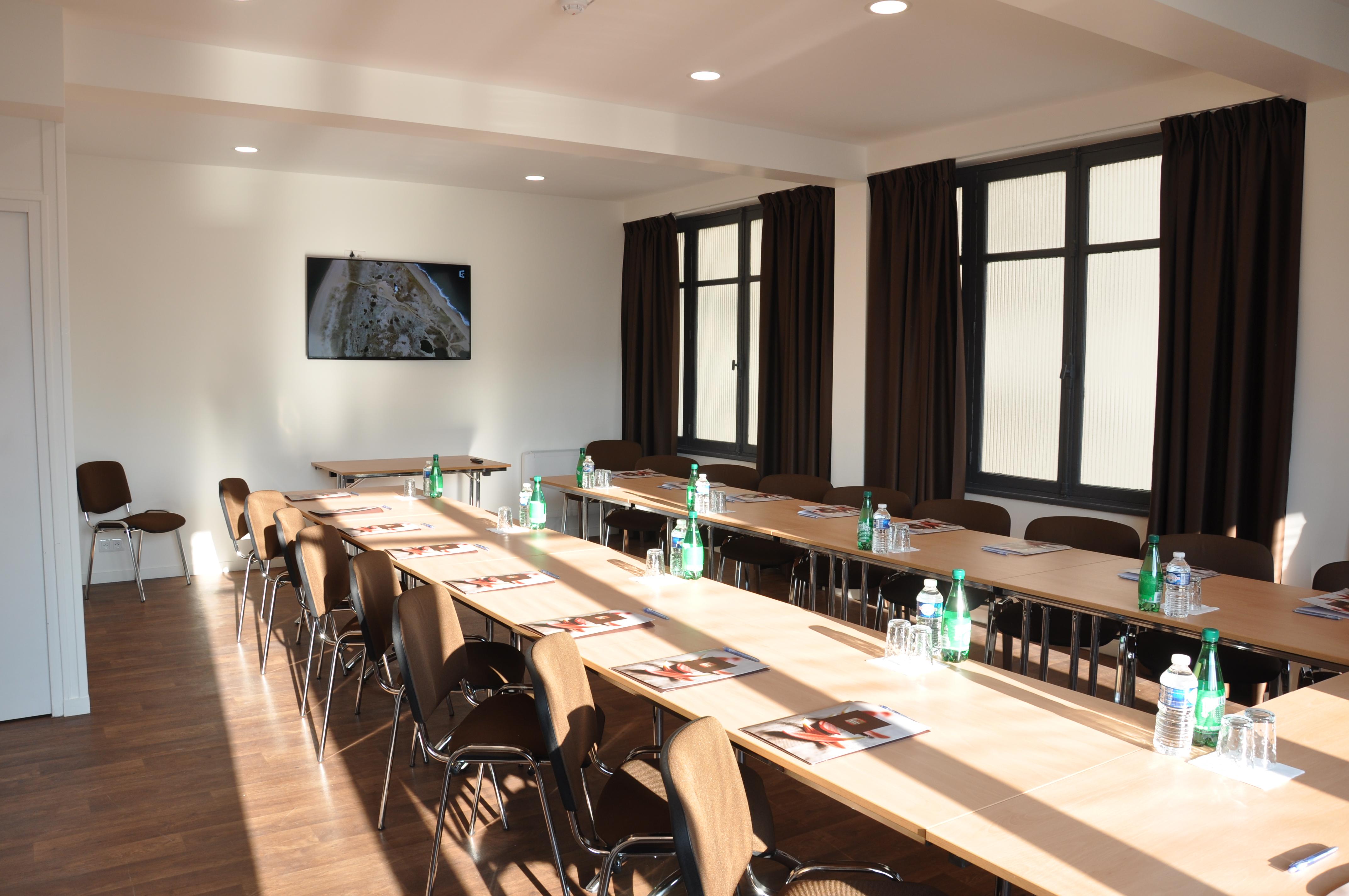 Hotel Foch Nancy Gare Екстериор снимка