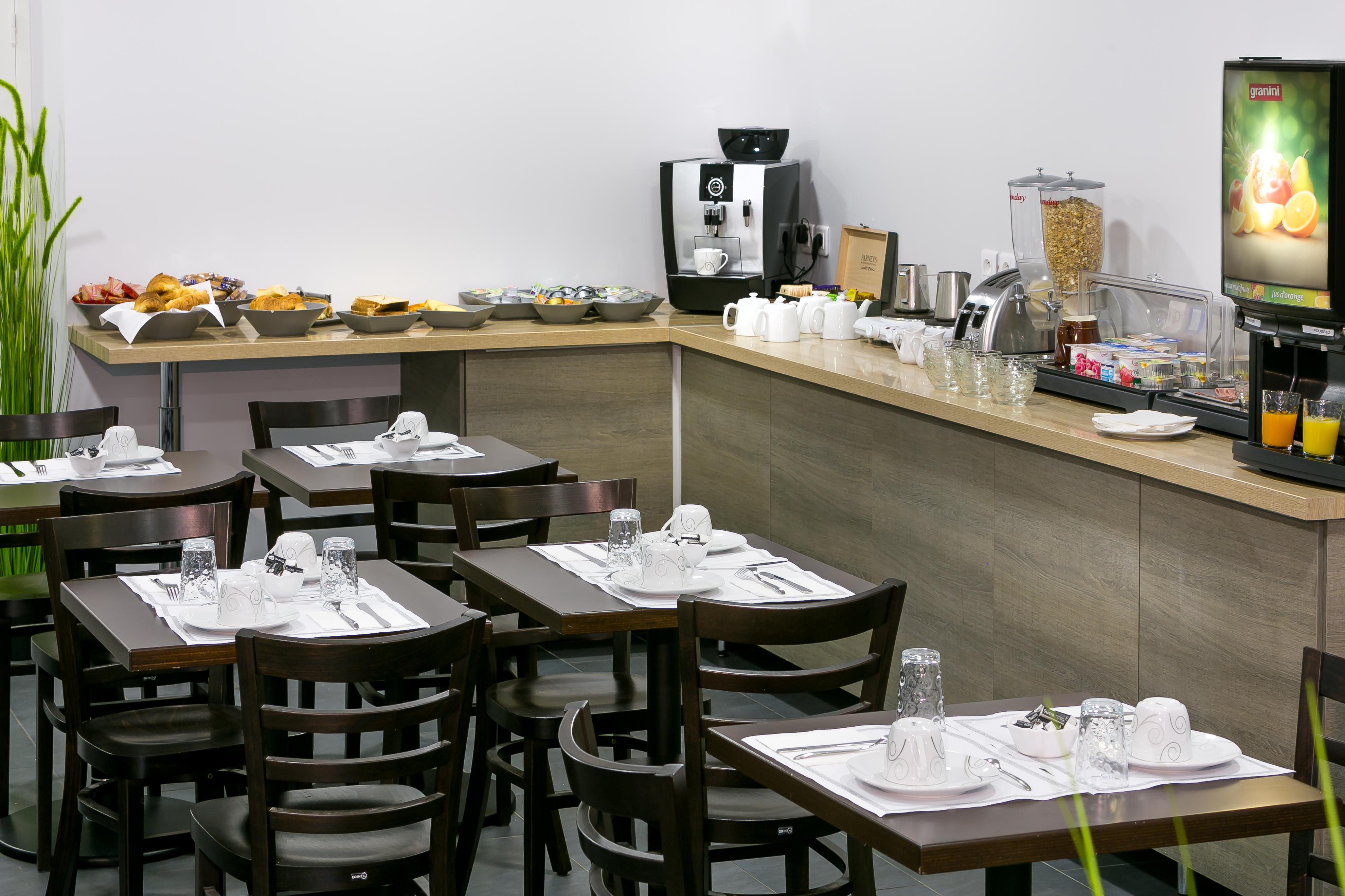 Hotel Foch Nancy Gare Екстериор снимка