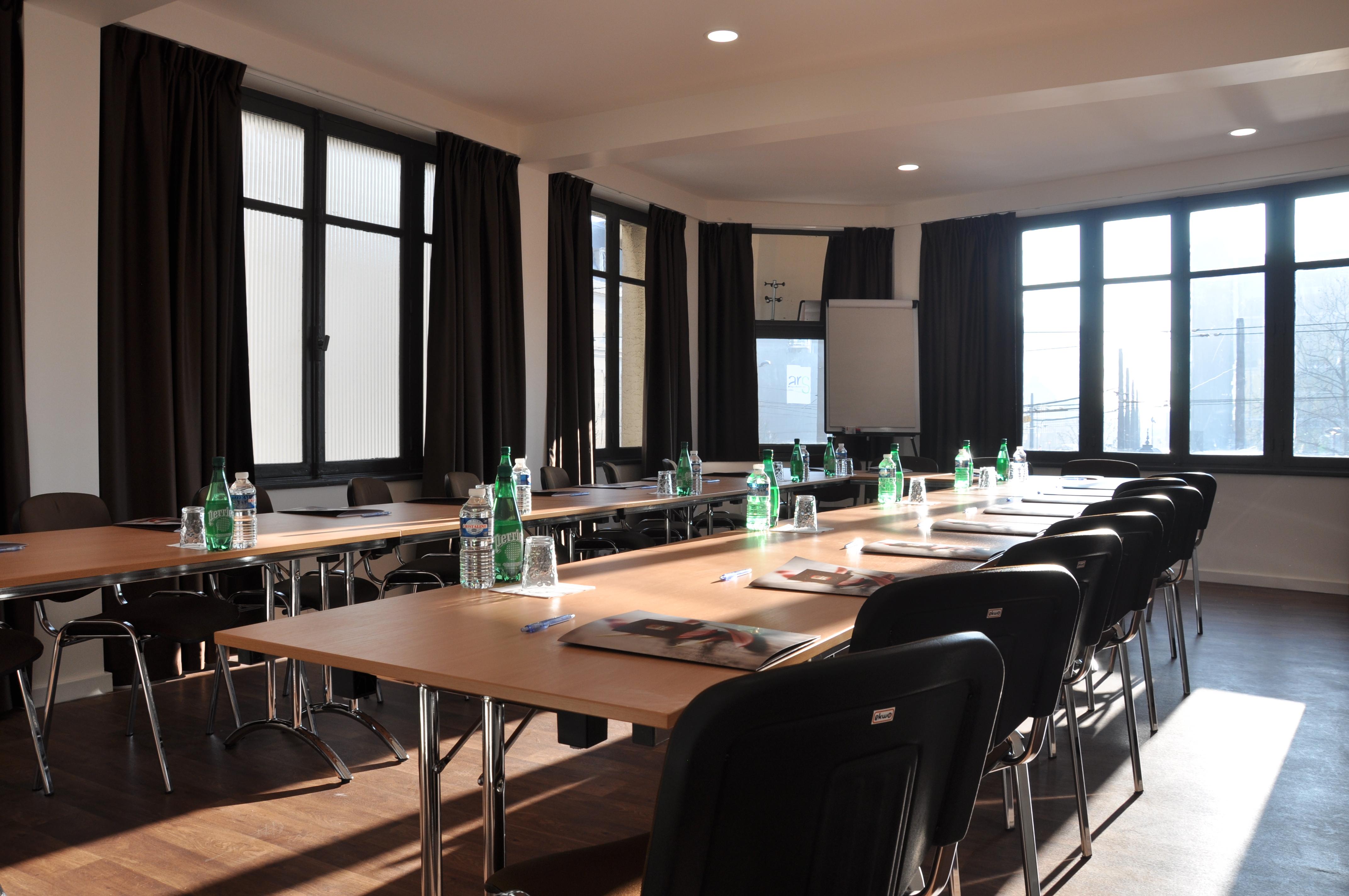Hotel Foch Nancy Gare Екстериор снимка