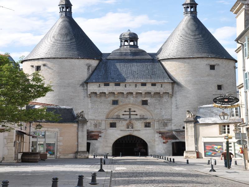 Hotel Foch Nancy Gare Екстериор снимка
