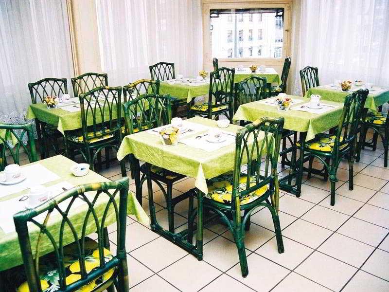 Hotel Foch Nancy Gare Ресторант снимка