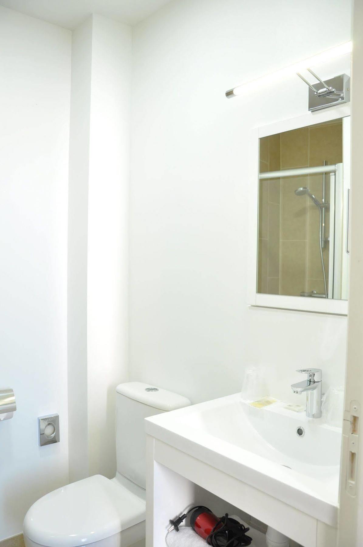 Hotel Foch Nancy Gare Екстериор снимка