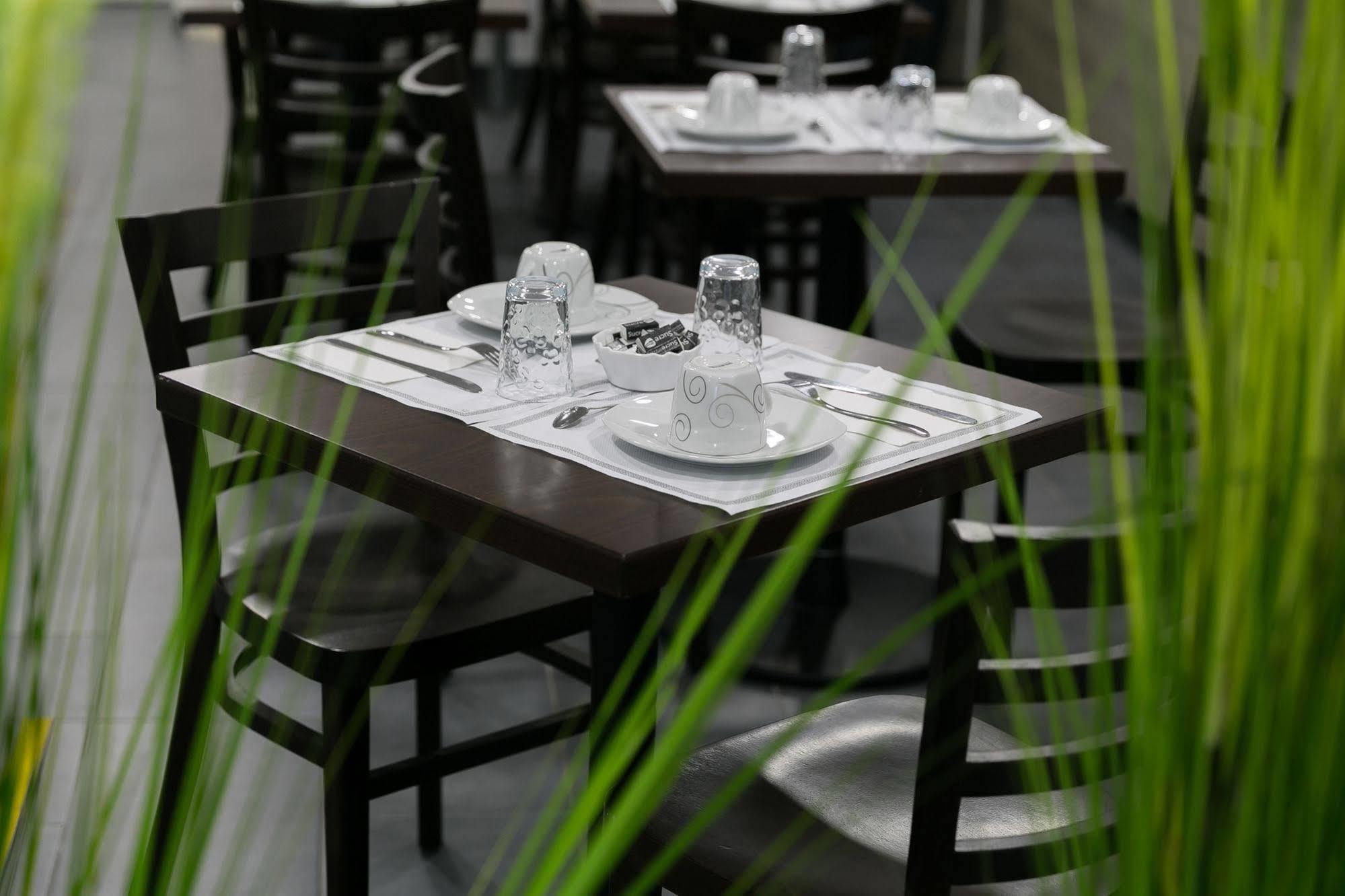 Hotel Foch Nancy Gare Екстериор снимка
