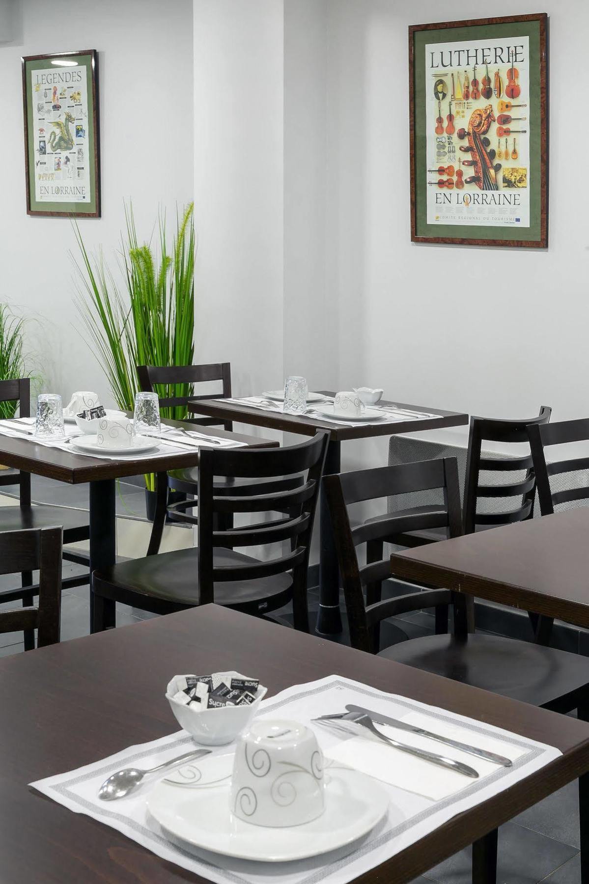 Hotel Foch Nancy Gare Екстериор снимка